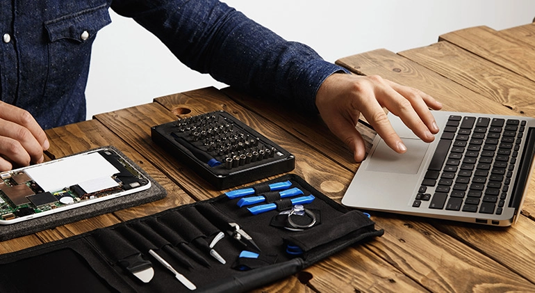 Choose Professional Mobile and Laptop Repair in Calgary Techfix Craft